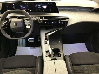 PEUGEOT 3008 PHASE 4 GT EXCLUSIVE 1.2 HYBRID 145