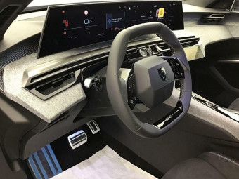 PEUGEOT 3008 PHASE 4 GT EXCLUSIVE 1.2 HYBRID 145