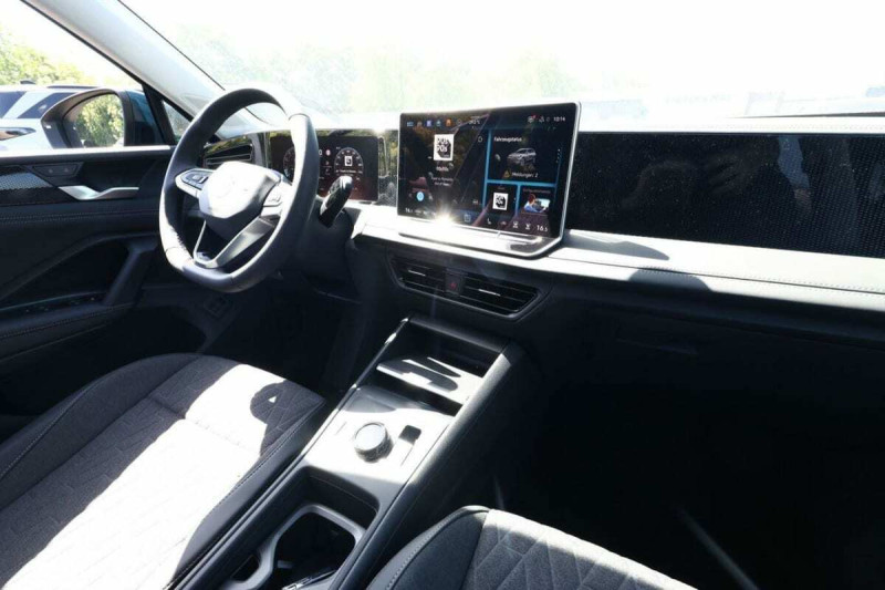 VOLKSWAGEN TIGUAN 150
