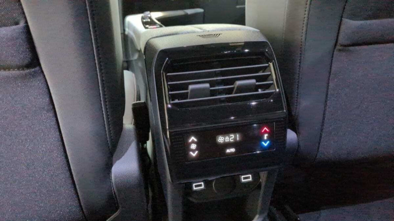 PEUGEOT 5008 HYBRID 145 CH E-DCS6 ALLURE