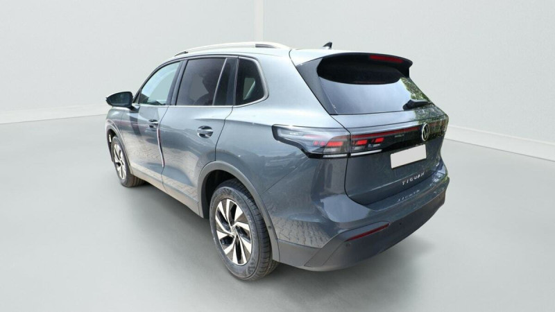 VOLKSWAGEN TIGUAN 130 DSG
