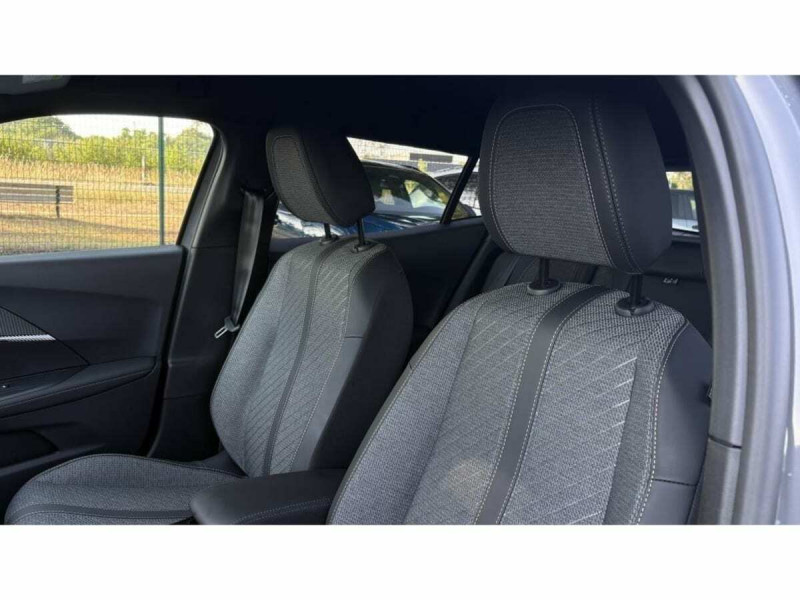 PEUGEOT 2008 1.2I HYBRID 145 E-DCS6 ALLURE