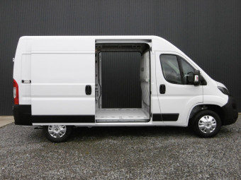 PEUGEOT BOXER FOURGON ASPHALT 165 HDI
