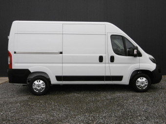 PEUGEOT BOXER FOURGON ASPHALT 165 HDI