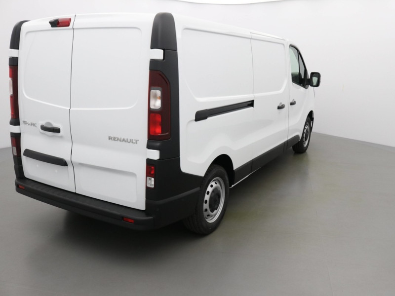 RENAULT TRAFIC 3 FOURGON L2H1 CONFORT 130 BLUE DCI