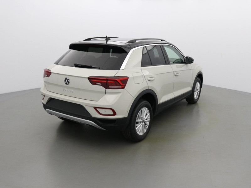 VOLKSWAGEN T-ROC LIFE 150 TSI