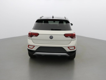 VOLKSWAGEN T-ROC LIFE 150 TSI