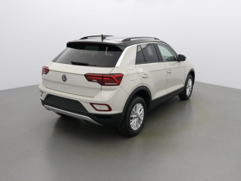 VOLKSWAGEN T-ROC LIFE 150 TSI