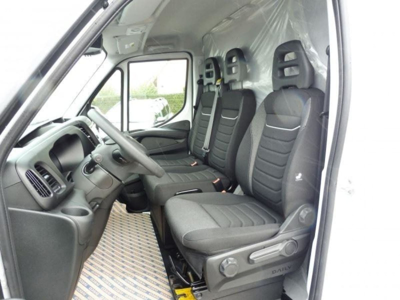 IVECO DAILY 35S16 2.3 V12 HI-MATIC 156CV