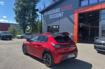 PEUGEOT 208 GT 130 EAT8