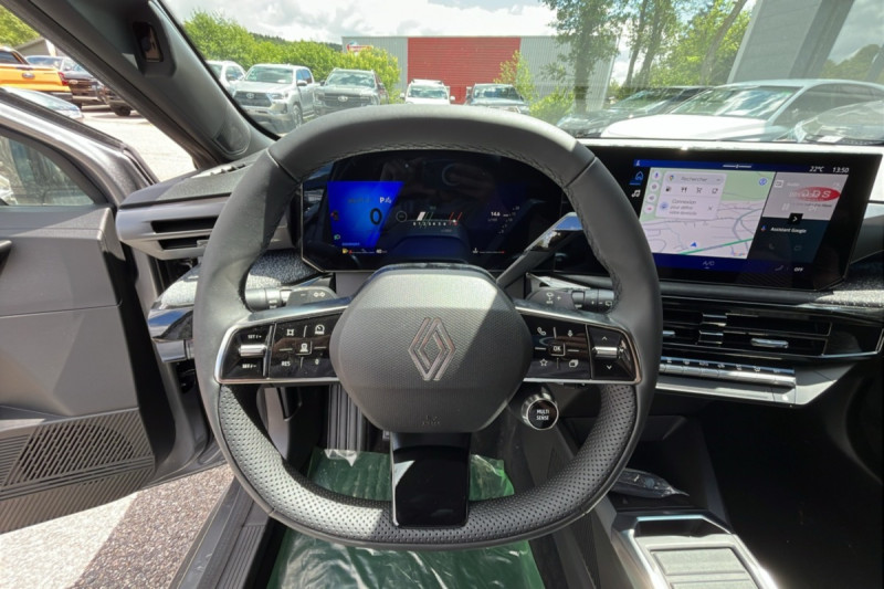 RENAULT CLIO 6 TCE 115 EDC TECHNO