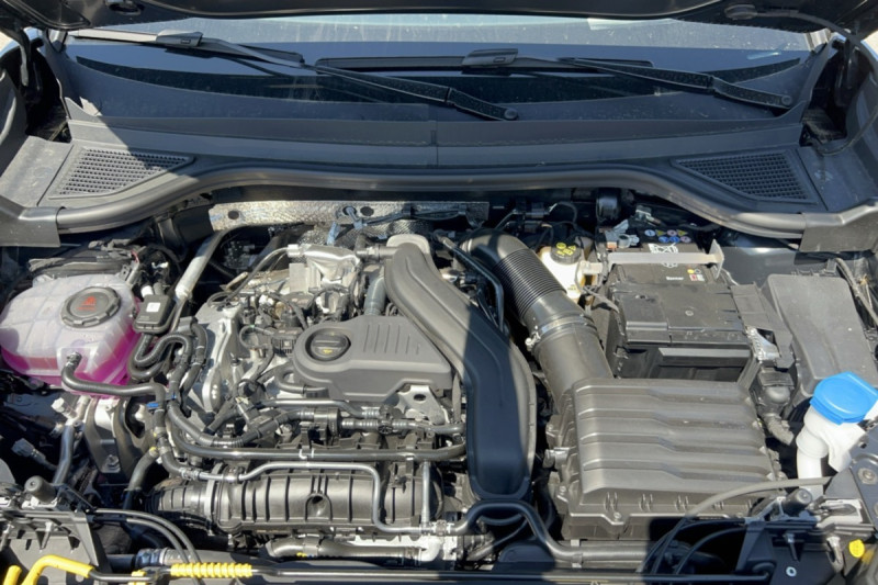 VOLKSWAGEN T-ROC ETSI 150 DSG LIFE PLUS