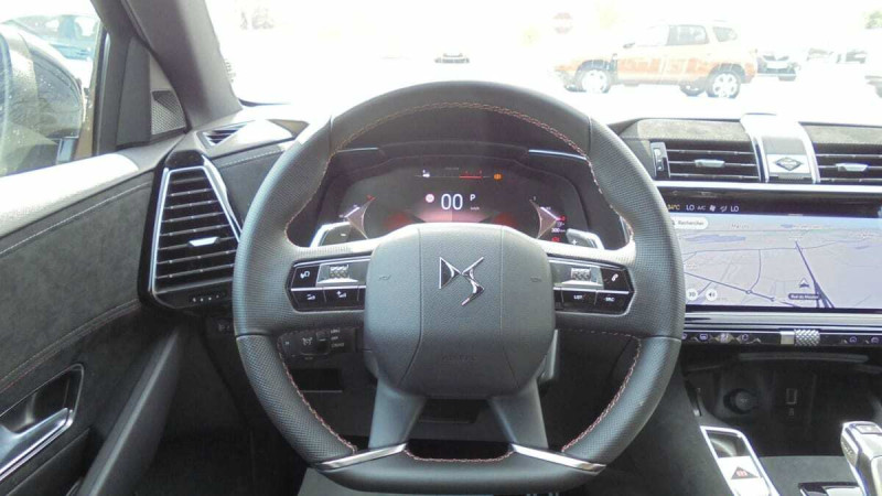 DS DS7 BLUEHDI 130 EAT8 PERFORMANCE LINE
