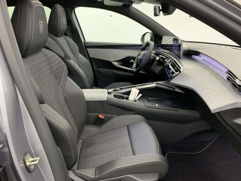 PEUGEOT 3008 HYBRID 145 E-DCS6 GT