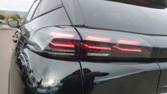 PEUGEOT 2008 HYBRID 145 E-DCS6 GT