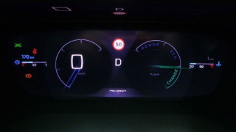 PEUGEOT 2008 HYBRID 145 E-DCS6 GT