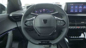 PEUGEOT 2008 HYBRID 145 E-DCS6 GT