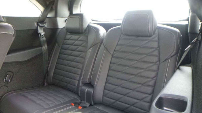 PEUGEOT 5008 HYBRID 145 E-DCS6 GT