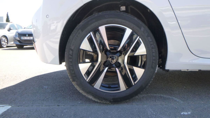 PEUGEOT 208 100 ALLURE