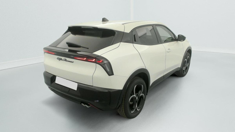 ALFA ROMEO JUNIOR 1.2 IBRIDA 145 CH E-DCT6 TI