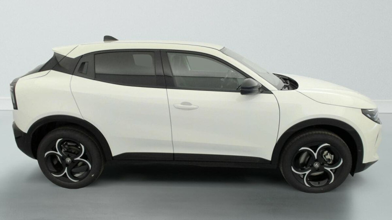 ALFA ROMEO JUNIOR 1.2 IBRIDA 145 CH E-DCT6 TI