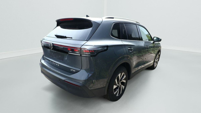 VOLKSWAGEN TIGUAN 130 DSG