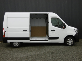 RENAULT MASTER L2H2 GRAND CONFORT 135 BLUE DCI
