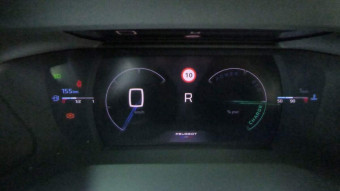 PEUGEOT 2008 HYBRID 145 E-DCS6 GT