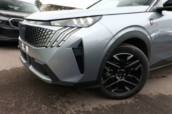 PEUGEOT 5008 HYBRID 145 GT PANO COMFORTP GPS