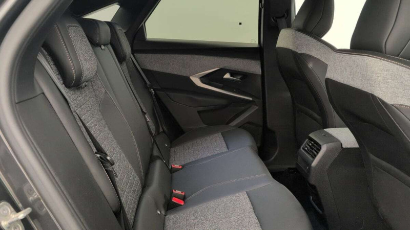 PEUGEOT 3008 HYBRID 145 E-DCS6 ALLURE