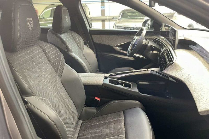 PEUGEOT 3008 HYBRID 145 E-DCS6 GT