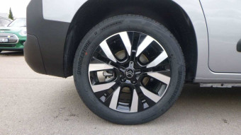 CITROEN BERLINGO BERLINGO TAILLE M HDI 130 EAT8 MAX