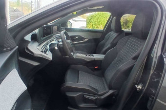 PEUGEOT 3008 HYBRID 145 E-DCS6 ALLURE