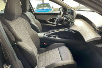 PEUGEOT 3008 HYBRID 145 E-DCS6 ALLURE
