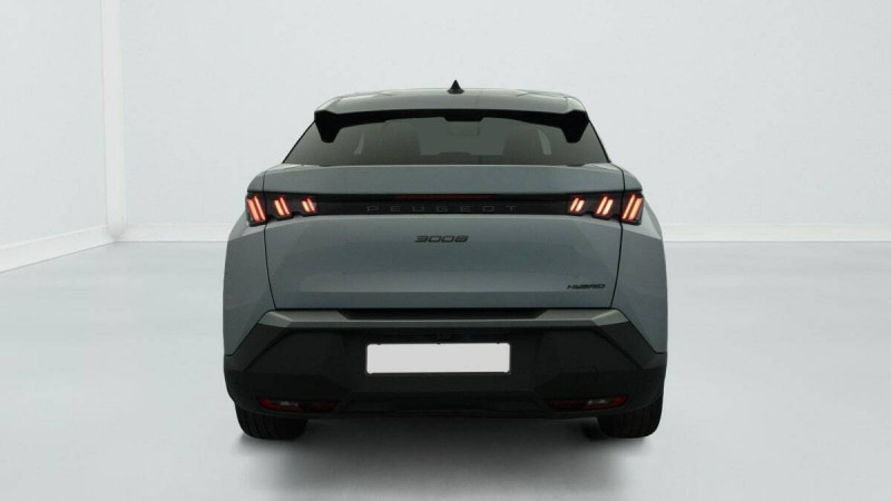 PEUGEOT 3008 HYBRID 145 E-DCS6 ALLURE