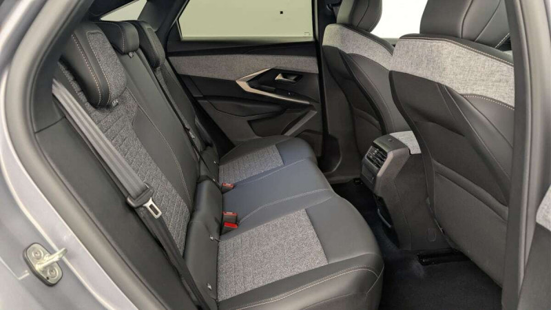 PEUGEOT 3008 HYBRID 145 E-DCS6 ALLURE