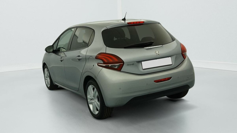 PEUGEOT 208 PURETECH 82CH BVM5 SIGNATURE