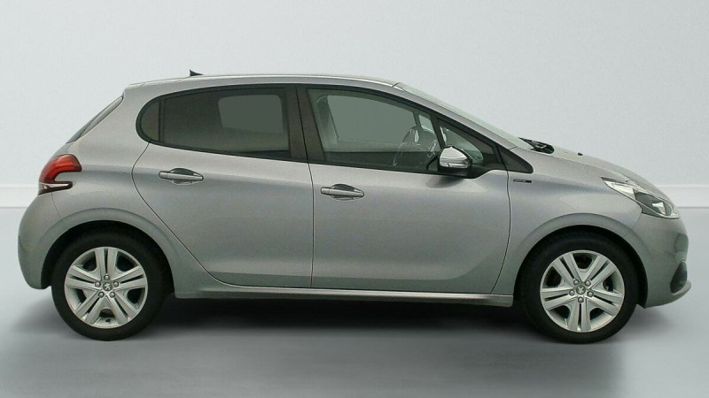PEUGEOT 208 PURETECH 82CH BVM5 SIGNATURE