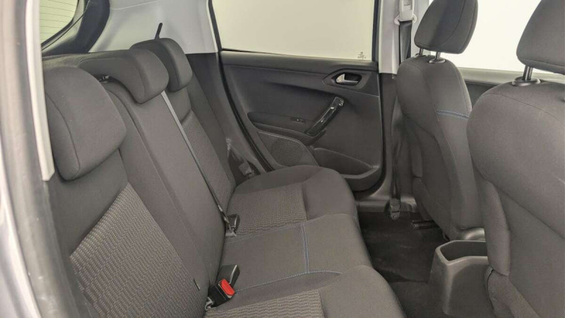 PEUGEOT 208 PURETECH 82CH BVM5 SIGNATURE