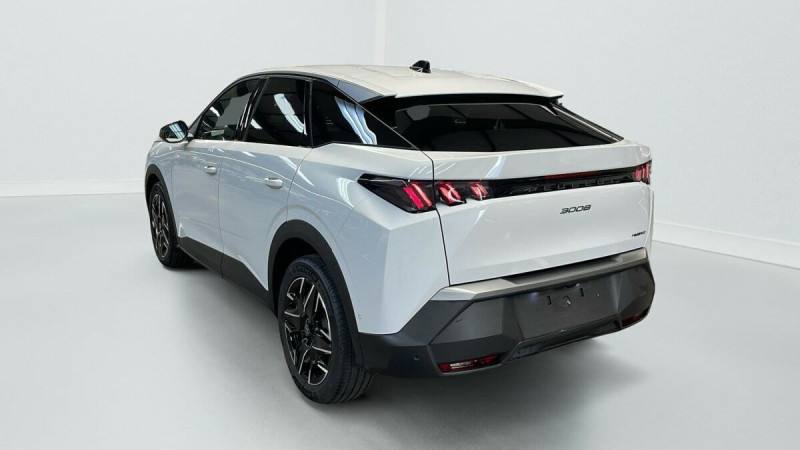 PEUGEOT 3008 HYBRID 145 E-DCS6 ALLURE