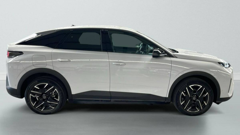 PEUGEOT 3008 HYBRID 145 E-DCS6 ALLURE