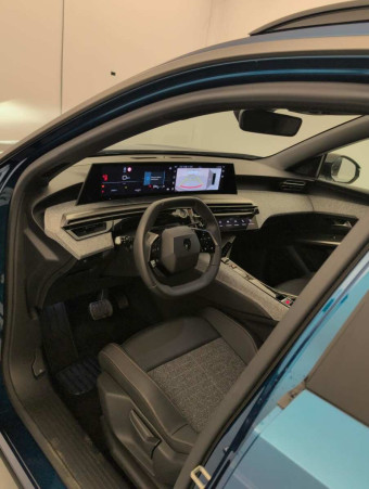 PEUGEOT 5008 HYBRID 145 CH E-DCS6 ALLURE