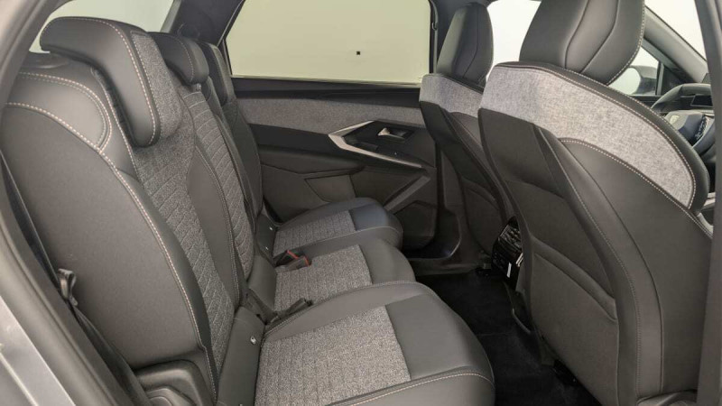 PEUGEOT 5008 HYBRID 145 CH E-DCS6 ALLURE