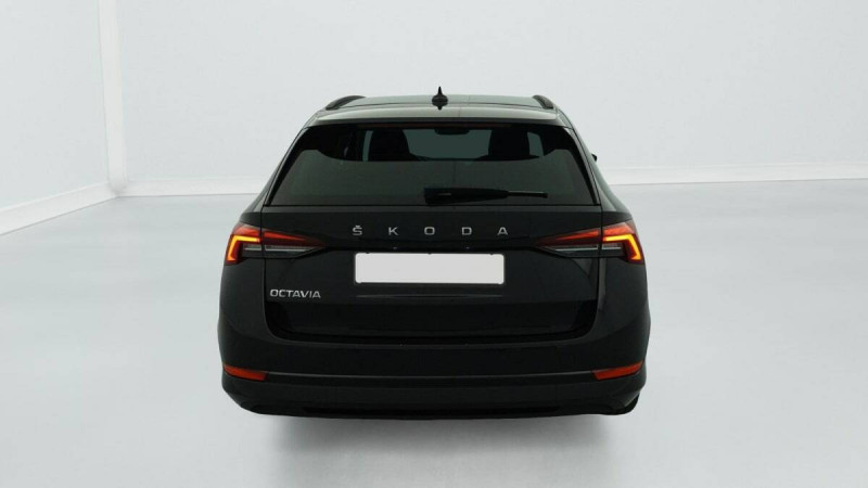 SKODA OCTAVIA COMBI 2.0 TDI 116 CH DSG7 AMBITION