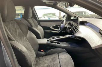 PEUGEOT 3008 HYBRID 145 E-DCS6 GT