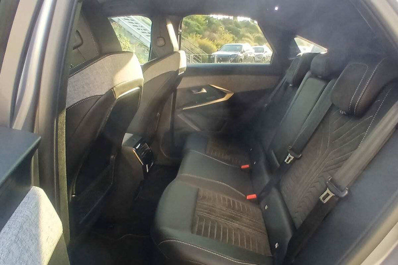 PEUGEOT 3008 HYBRID 145 E-DCS6 GT