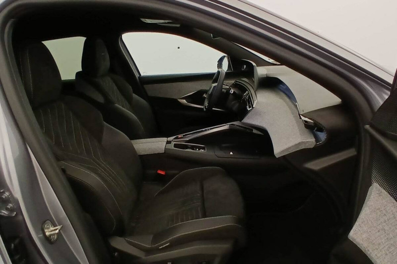 PEUGEOT 3008 HYBRID 145 E-DCS6 GT
