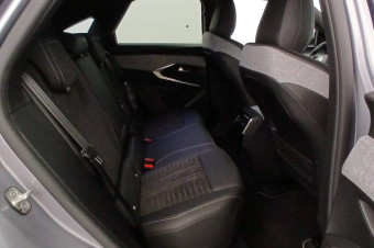 PEUGEOT 3008 HYBRID 145 E-DCS6 GT