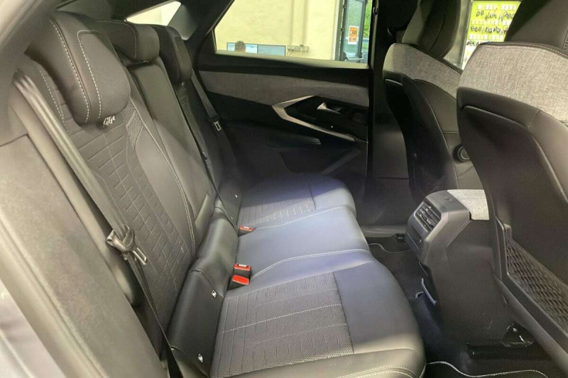 PEUGEOT 3008 HYBRID 145 E-DCS6 GT