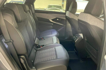 PEUGEOT 5008 HYBRID 145CH E-DCS6 GT